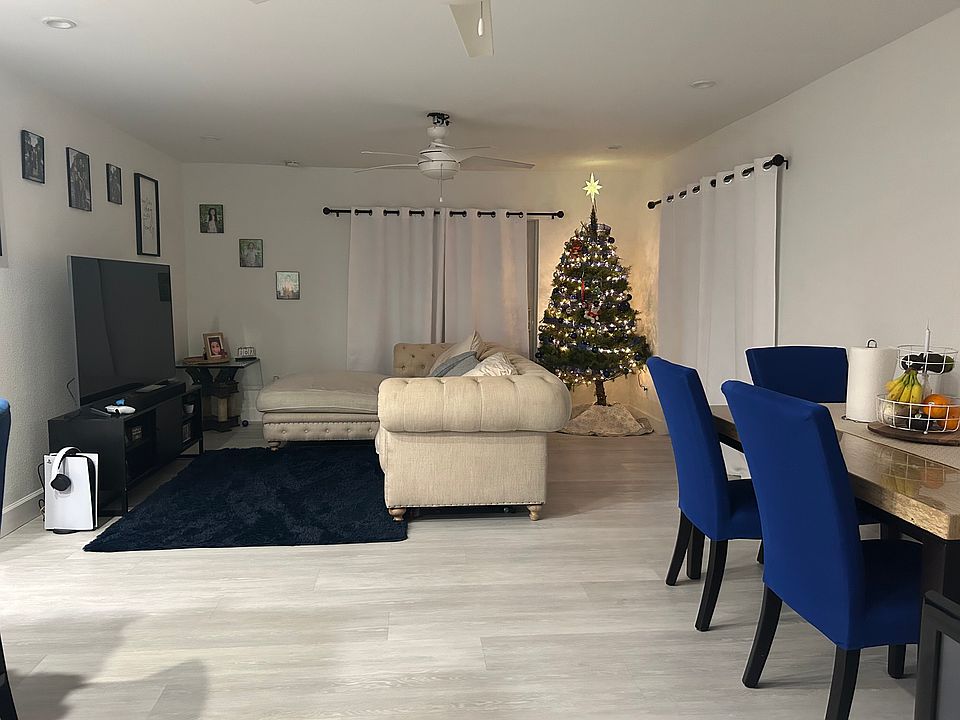 1st image of 232 Palm Dr #232