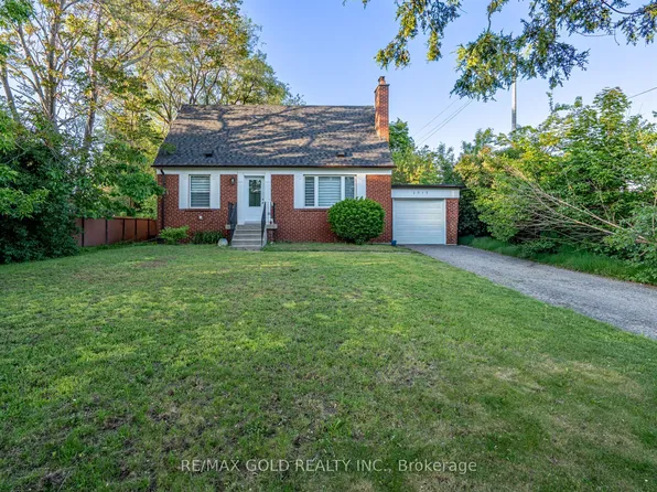2015 Stanfield Rd, Mississauga, ON L4Y 1R2