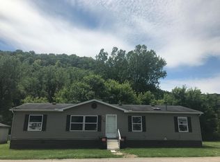 22 Jenny Ln, Winona, MN 55987