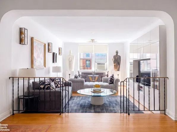 357 W 55th St APT 5J, Manhattan, NY 10019