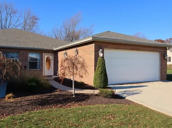 1111 Bogey Dr, Mansfield, OH 44903