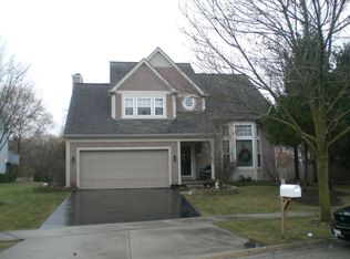 322 Spinnaker Cv, Carpentersville, IL 60110
