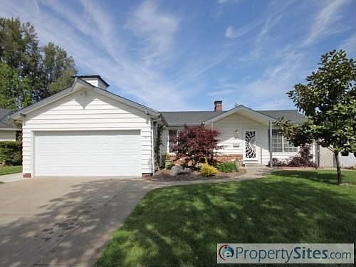 2nd image of 2913 Emerald Ct