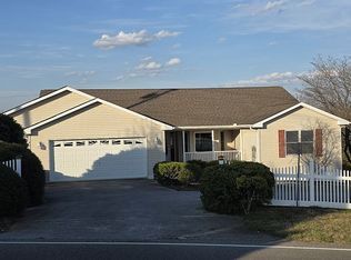 1311 Pullen Rd, Sevierville, TN 37862