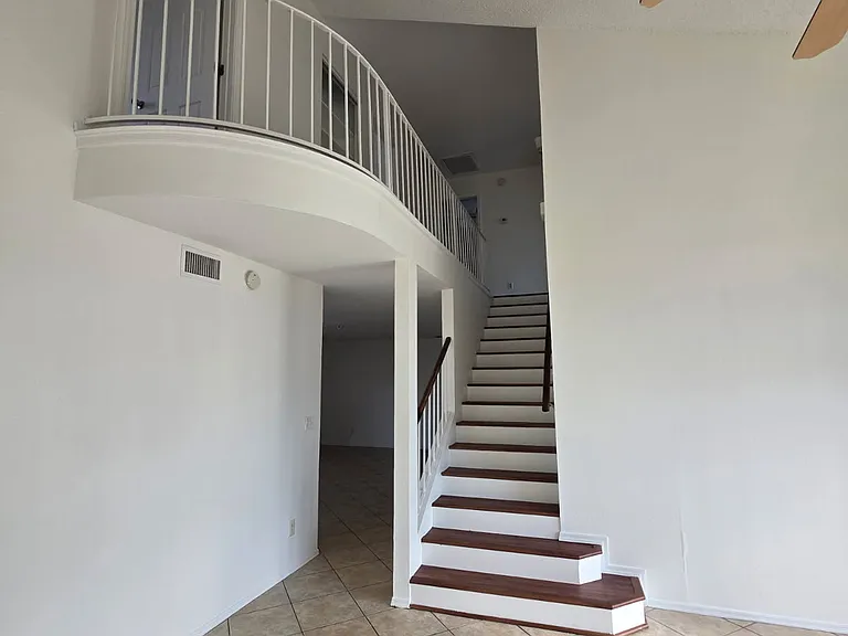 235 N 22nd Pl #564 — Photo 3