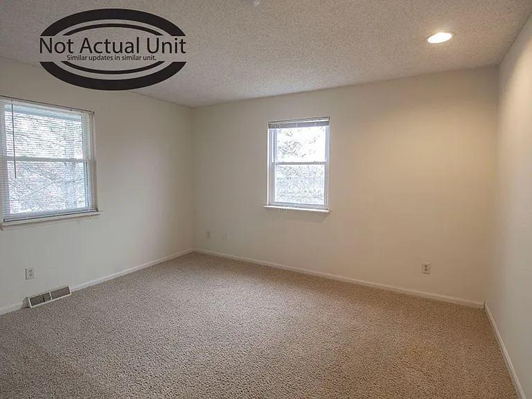 1904 Mirtle Grove Ct — Photo 19
