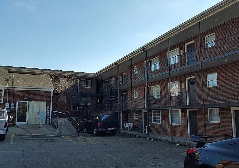 Belle Water Apartments — Photo 4