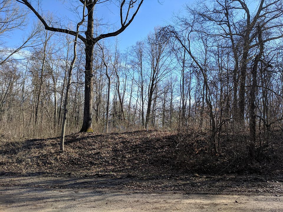 1st image of 52969 Bay Dr