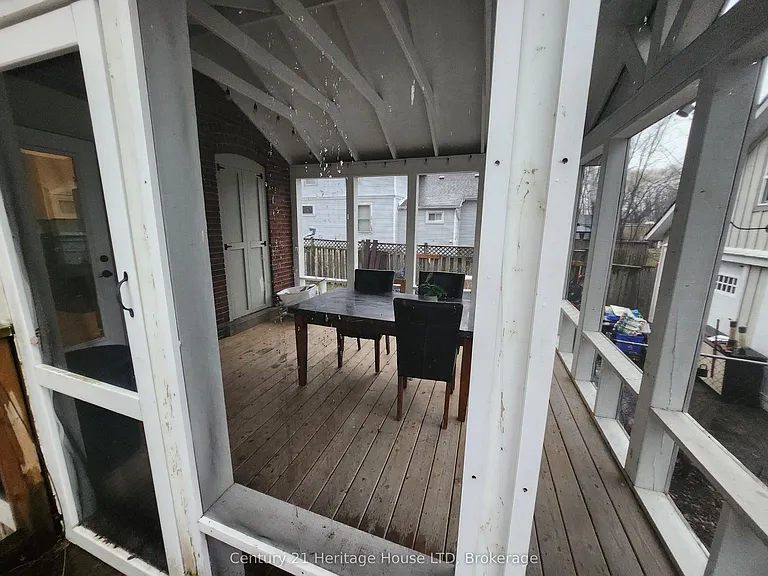 8269 Willoughby Dr — Photo 25