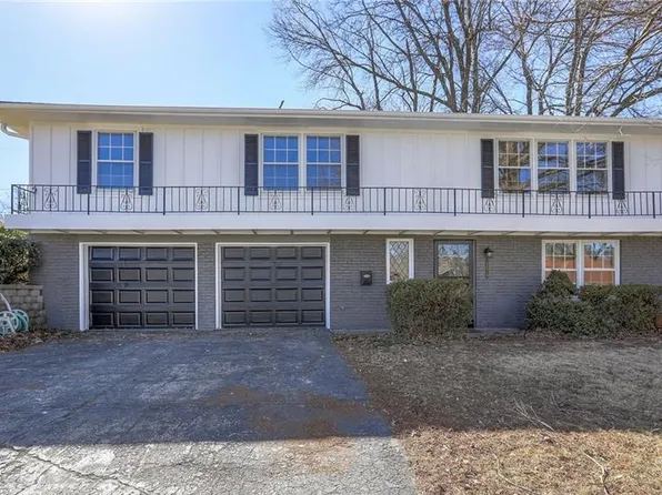 12819 E 49th St S, Independence, MO 64055