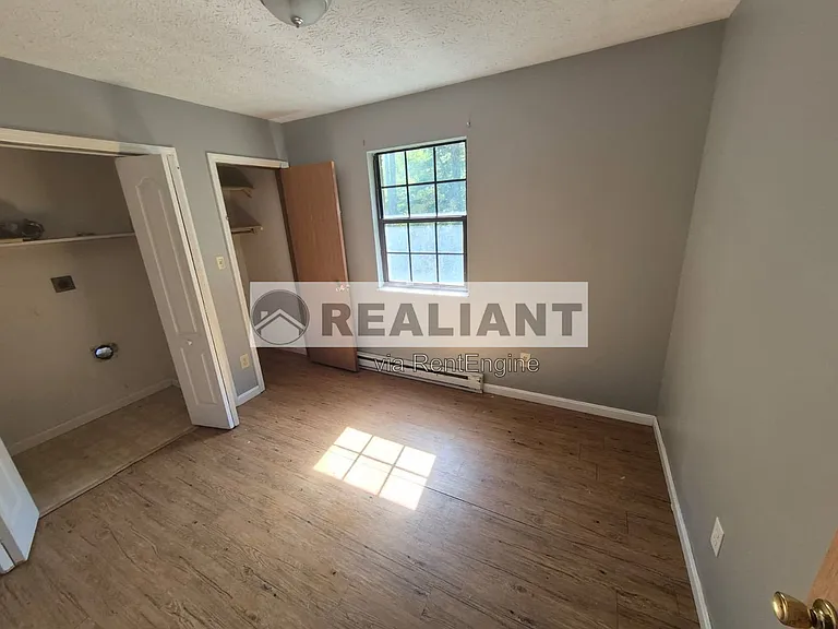 105 Williams St #3 — Photo 9