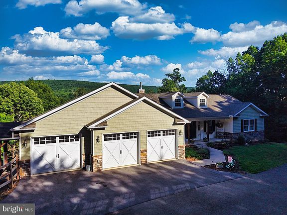 2nd image of 3310 Hawks Hill Ln