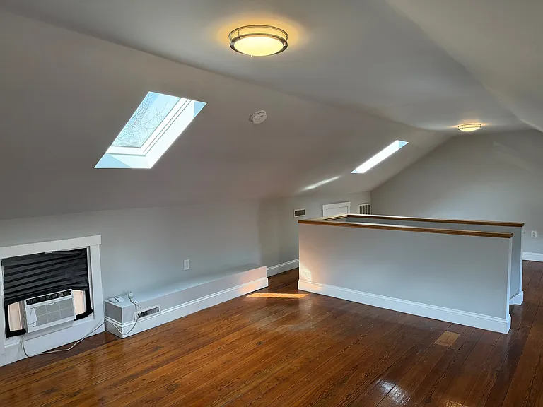9 Cedar Ave — Photo 8