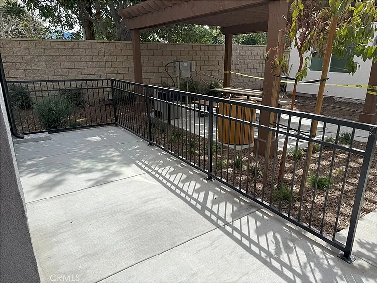 1816 E 1st St #450 — Photo 48