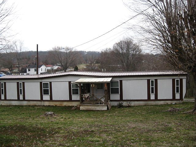 2nd image of 1110 Howard St