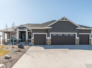 505 E 77th St, Sioux Falls, SD 57108