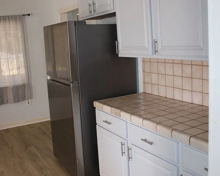 135 Poinsettia Ave — Photo 9