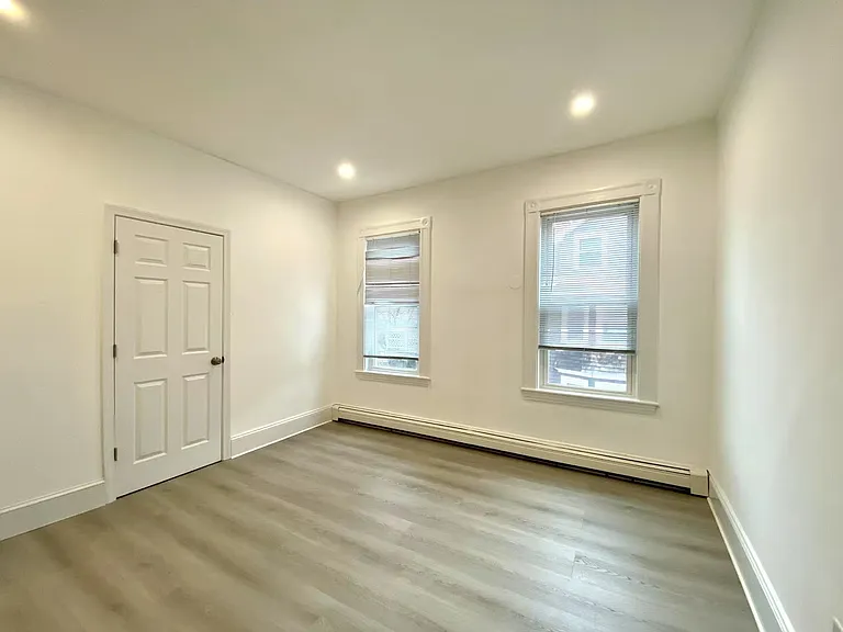 20 Howard St #2 — Photo 8