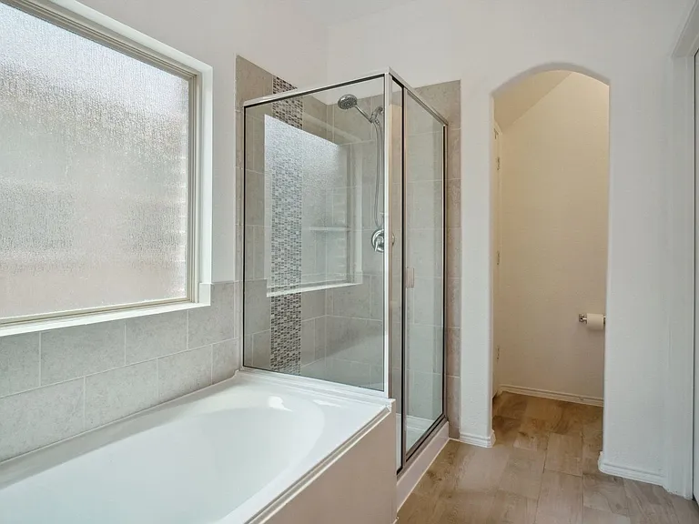5817 Fir Tree Ln — Photo 11
