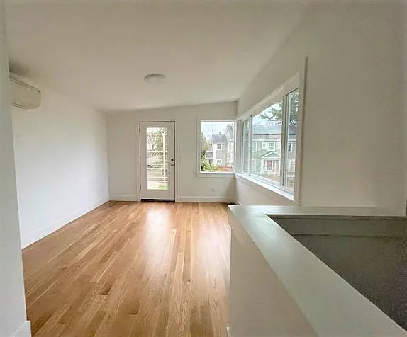 2303 33rd Ave S — Photo 3