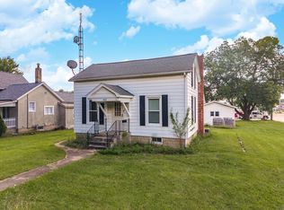 402 Mason St, Chenoa, IL 61726