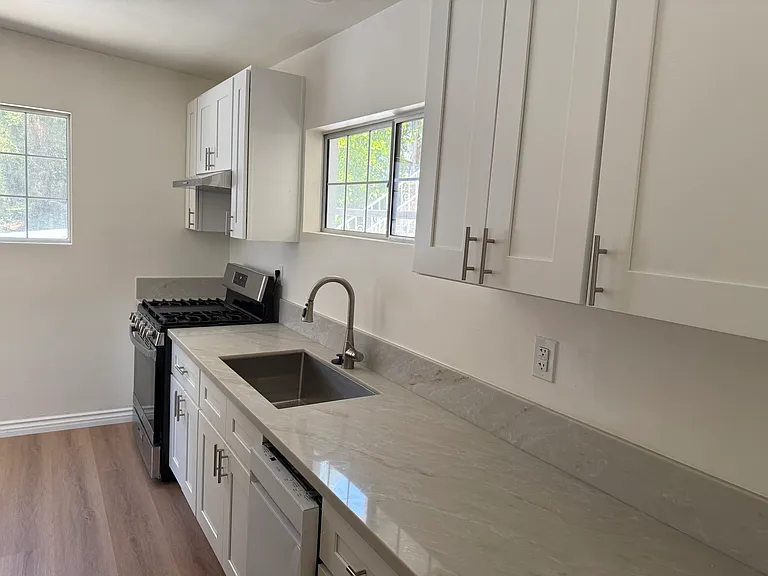 3634 W Avenue 42 — Photo 9