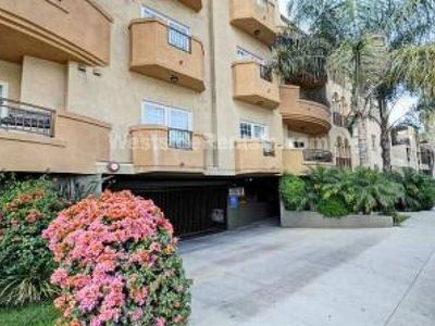 5703 Laurel Canyon Blvd APT 101, Valley Village, CA, 91607