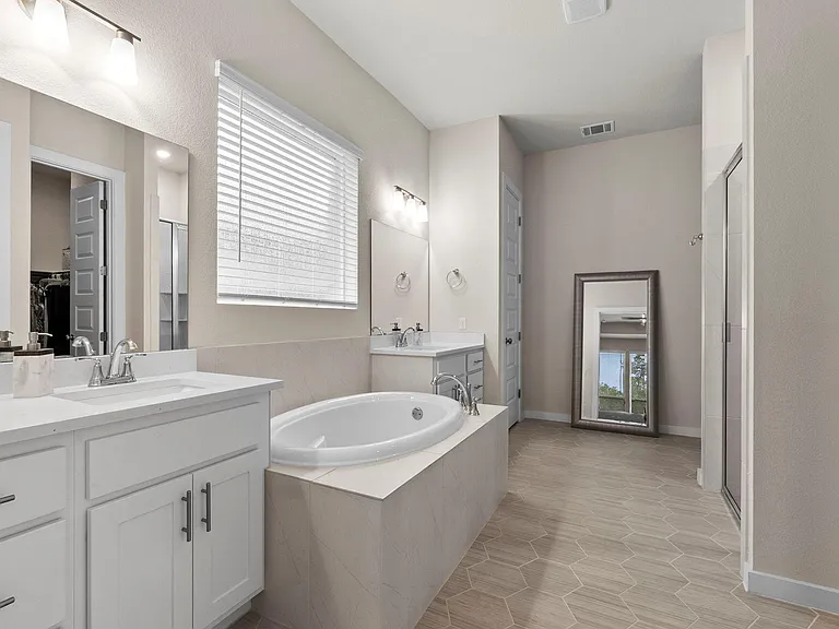 460 Constitution Way — Photo 25