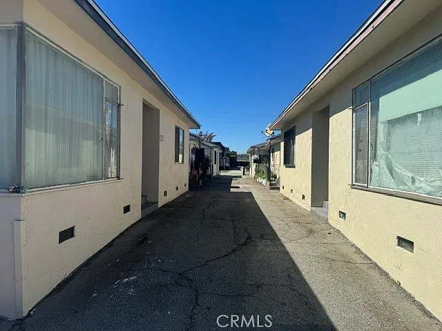 1 bed, 500 sqft, $1,820 — Photo 2