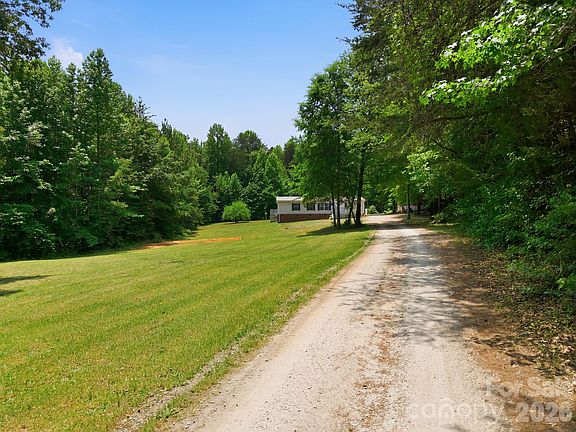 5th image of 675 Overcash Rd