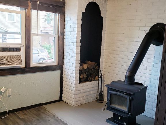 4th image of 2826 W Chestnut Ave