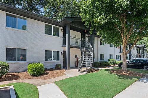 Commons of East Lake Photo 1