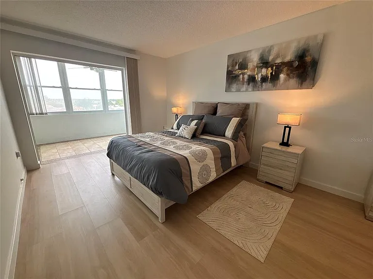4725 Cove Cir #405 — Photo 9