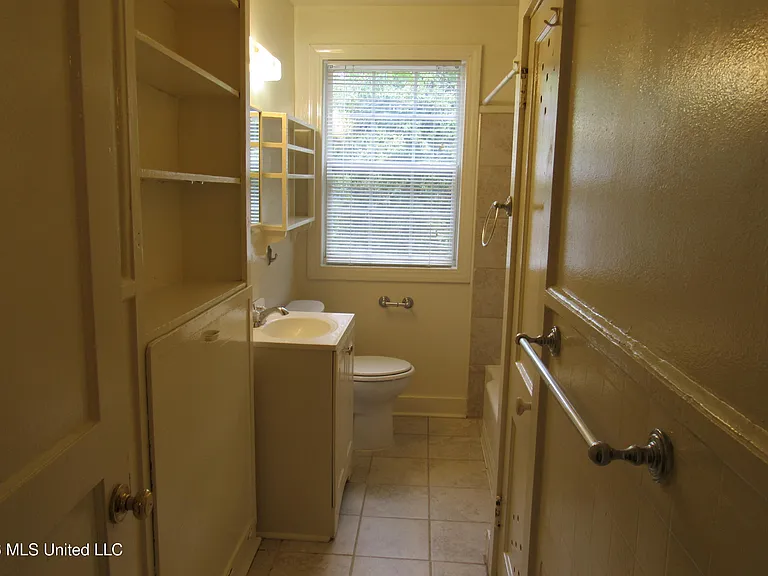 1055 Carlisle St #D — Photo 24