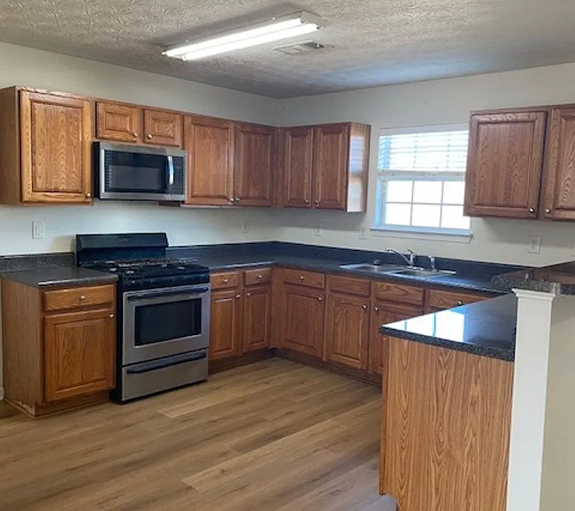 461 Brunswick Cir