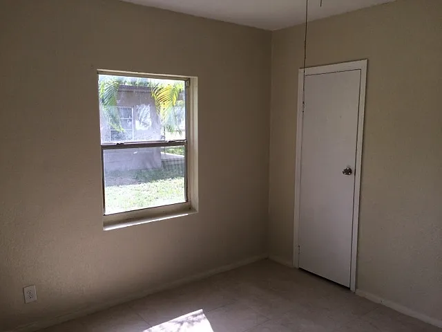 1429 NW 3rd Ct — Photo 10