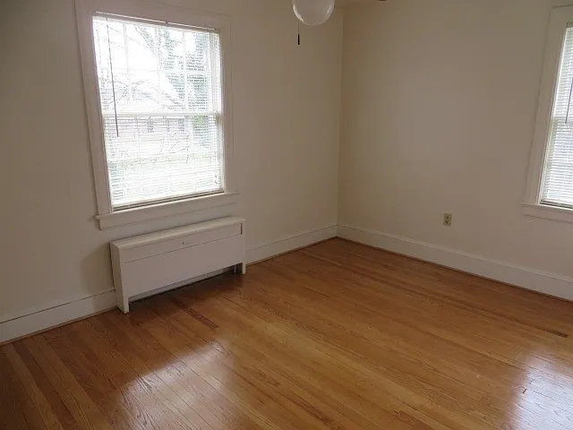 228 Windsor St — Photo 7