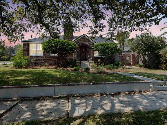 3rd image of 1001 N 19th Ave