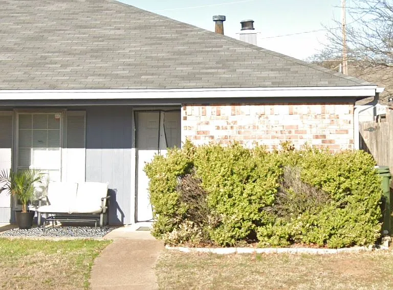 516 Guerin Dr — Photo 1