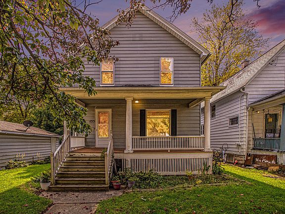 2nd image of 133 Magnolia Ave