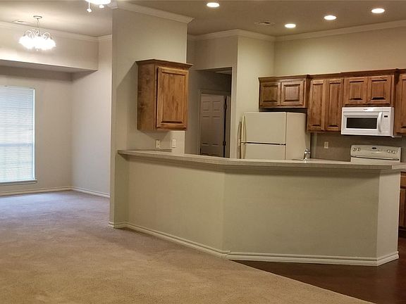 4th image of 25515 Briar Dr