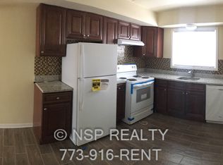 1414 Carol St #2B, Park Ridge, IL 60068