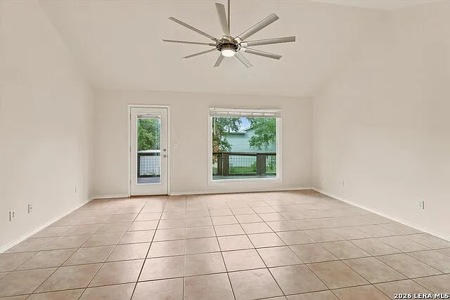 167 Mary Ann Dr — Photo 4