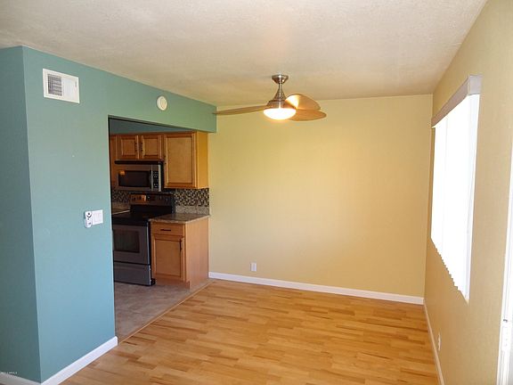 4th image of 1702 W Tuckey Ln Unit 206