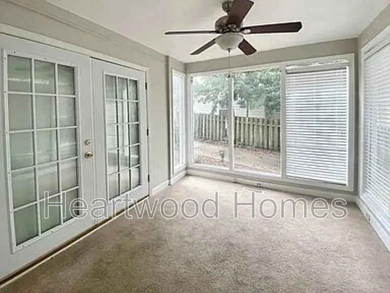 3019 Forest Dr — Photo 25