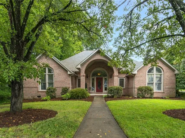 5100 Birnamwood Trl, Greensboro, NC 27407
