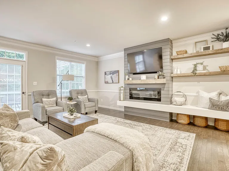 304 Spruce Pine Rd — Photo 3