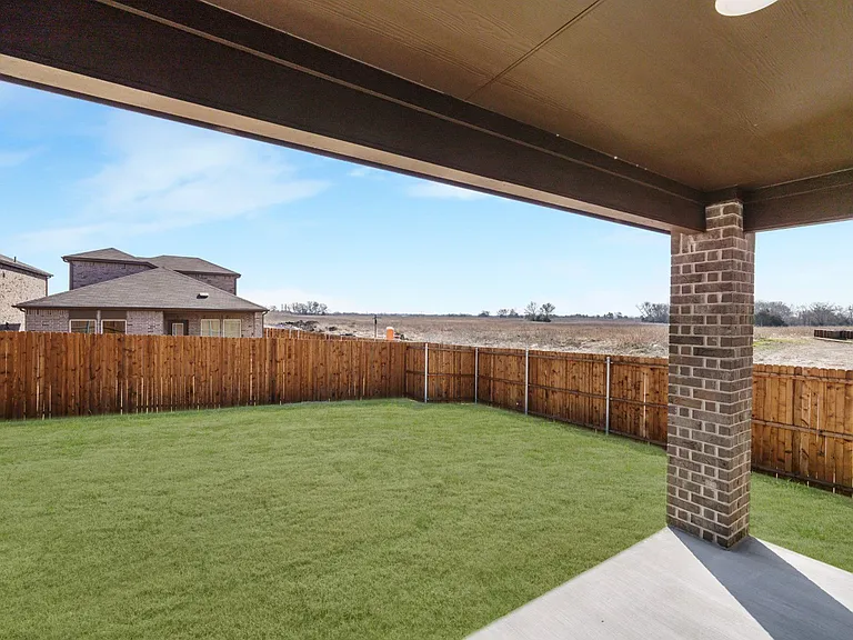 1715 Potomac Ln — Photo 16