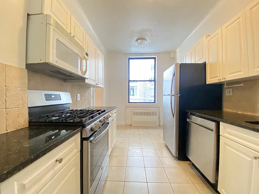 265 West 81st Street — Photo 4