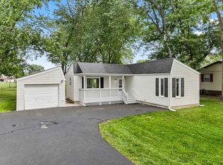 1897 Irene Rd, Sandwich, IL 60548